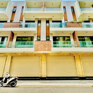 Chính Chủ còn 2 căn nhà 4 tầng trung tâm Phan Rang