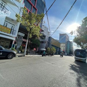 bán nhà biệt thự củ, góc 2 mặt tiền, đường đinh công tráng, tân định quận 1