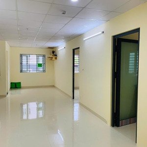cho thuê chung cư hoà khánh, 70m2, 2ngủ, 2wc (căn góc -giá 4,5 triệu/ tháng (bao gồm phí vận hành)