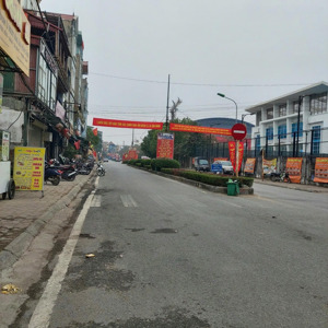 bán nhà tt trạm trôi , nhà mặt phố đường 2 chiều, kd, vỉa hè ô tô tránh đỗ, 80m2 giá nhỉnh 15 tỷ