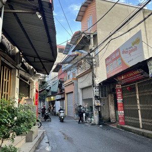 Cho Thuê Mặt Bằng Tầng 1 Kinh Doanh Khu Vực Gần Chợ Sầm Uất