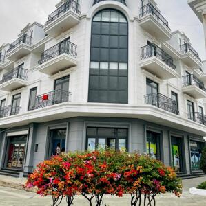 Bán Shophouse xây dựng sẵn kinh doanh ngay 1trệt 3 lầu diện tích 120m2-160m2 tại STC Long Thành
