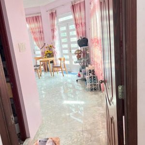 cho thuê nhà 2mt đường nguyễn văn luông, p. 12, q. 6, dt 6.1 x 10.77m, nh 10.1m, 45 triệu/tháng