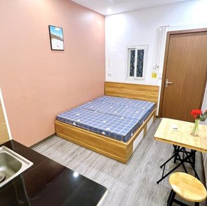 cho thuê chung cư mini đủ đồ ở luôn giá 4,3tr - 4,5tr phố hàng cân, q hoàn kiếm