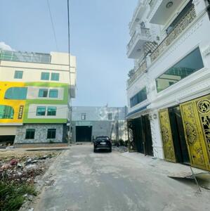 Cho thuê nhà ở kinh doanh gần Ngã 4 Tân Phong, bigc, 7B, nhà 4PN