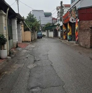 cho thuê nguyên căn nhà thạch bàn - ô tô tránh - 6 ngủ, nội thất cơ bản - ở hộ gđ - kinh doanh - vp