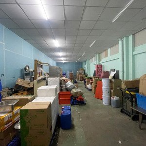 cho thuê kho 300m2 trung tâm q1 đường lê thánh tôn, p. bến nghé, q1