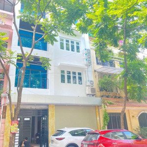 lô góc huỳnh thúc kháng - nguyên hồng 35m x 4 tầng kinh doanh cafe,nail,spa rất hợp giá 18tr