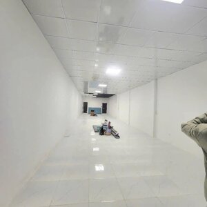 Cho Thuê Nhà Đường CÁCH MẠNG THÁNG 8 -125m2