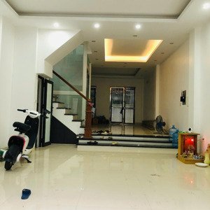 Cho Thuê Nhà 4 Tầng Tại đường 333, Thị Trấn Trâu Quỳ, Gia Lâm, Hà Nội, Diện Tích 80m2 Giá Cực Tốt