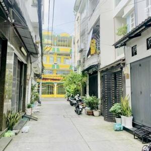 Bán nhà Nguyễn Ngọc Lộc - 3/2 Q.10 ( 3,4m x 9m ) giá 4,99 tỷ
