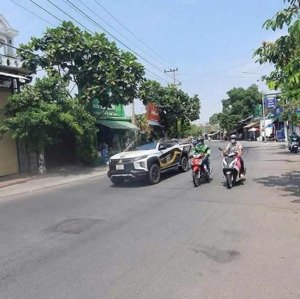 cho thuê nhà mặt tiền trần hưng đạo có gác, pn, wc