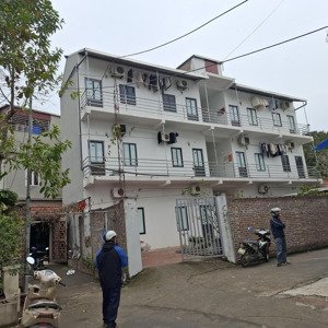 Bán Nhà Trọ 3 Tầng Phố Hồ Thị Xã Thuận Thành Bn Dt 227m Mt 18 M Hậu19m Có Sẵn 12 Phòng Khép Kín 18t