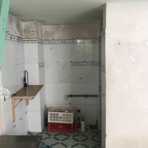Cho Thuê Nhà Trọ Tại đ5, Hiệp Thành, Thủ Dầu Một, Bình Dương, 800 Nghìn, 40m2 Chỉ Với Giá Tốt