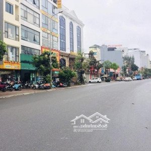 siêu kinh doanh mặt phố chính thị trấn trâu quỳ cho thuê dòng tiền 700tr/năm