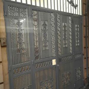 Cho thuê nhà nguyên căn ngõ 418 Đê La Thành, 3 tầng, 50m2, 3 ngủ, 10 triệu