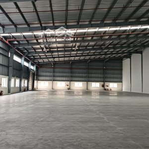 cho thuê kho xưởng trong cụm công nghiệp hòa lợi/ bến cát. dt 700m2 giá 83.622đ/m2. lh 0934794122