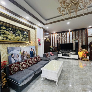 bán nhà phố định cư mạc đỉnh chi giá chỉ 7,3 tỷ đường oto vào tận nơi, cách chợ đà lạt chỉ 500m