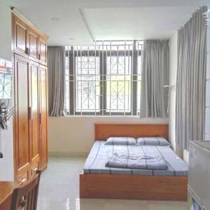 Căn hộ cửa sổ trời, full nội thất, bếp riêng cho thuê tại quận 3