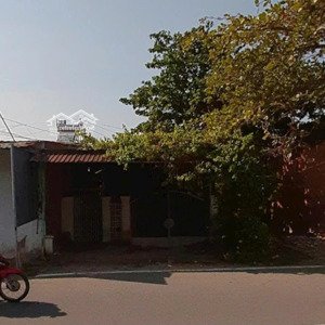 cho thuê nhà mặt tiền quốc lộ 51, phường long hương , thành phố bà rịa. dt 210m2. lh e yến