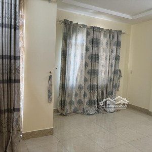 mặt tiền kd đỉnh quận 6 - đường có vỉa hè rộng - ngang to 5.5m - kinh doanh đa ngành nghề.
