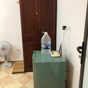 Chính Chủ Cho Thuê Phòng Tầng 1 đẹp 30m2 Ngay Phường Cửa Nam, Hoàn Kiếm Giá Chỉ 2tr5/ Tháng