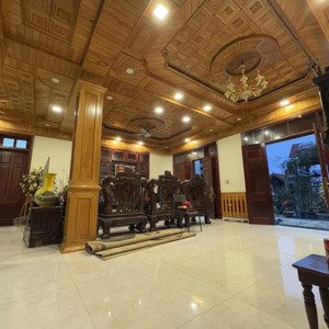 33 tỷ căn nhà siêu biệt thự đông anh hà nội, gần cầu thăng long. 220m2 0383846695