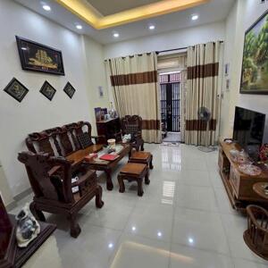 --Bán nhà đường Duy Tân, phường 8, quận Tân Bình; 4x17 - 3 tầng đẹp