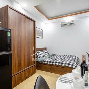 bán cc mi ni dịch vọng sát công viên cg, 57m*8t*13pkk, full nội thất, thang máy, dt 70tr/th, sđcc