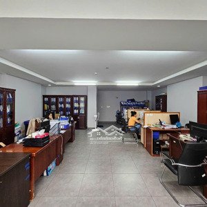 chính chủ gửi bán shophouse 2 tầng sky center / tân bình - dt: 130m2 - giá bán: 8 tỷ (bao thuế phí)