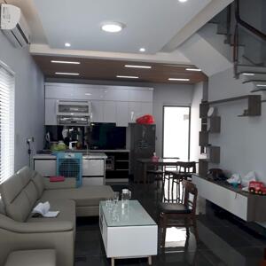 CHO THUÊ NHÀ 3 TẦNG – PHÙ HỢP LÀM VĂN PHÒNG, KINH DOANH HOẶC Ở