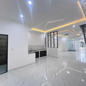 Cho thuê gấp nhà ngay trường đại học Việt Đức 80m2 2 tầng mới hoàn thiện giá rẻ