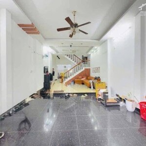 ⭐️ CHO THUÊ NHÀ NGUYÊN CĂN – ĐƯỜNG NÚI THÀNH, HẢI CHÂU Vị trí đẹp, trung tâm, gần Duy Tân. Đường 6m, ô tô ra vào thoải mái.