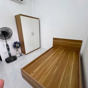 cho thuê nhà riêng ngõ 491 đê la thành ,45m2x4 tầng,6pn,cơ bản,giá 15tr/tháng