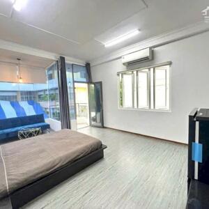 CĂN HỘ STUDIO BAN CÔNG THOÁNG MÁT NỘI THẤT CAO CẤP Q1