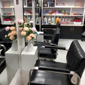 Do không có thời gian quản lý mình cần sang lại salon và mi nail đang hoạt động tốt Trung tâm quận 6