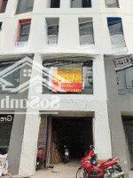 bán nhà ngay mặt tiền gần vòng xoay phú lâm quận 6 cách 500m mới xây