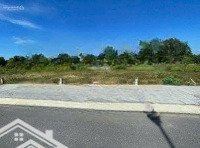 bán gấp đất nền bình chuẩn, 800tr 100m2, shr, full thổ cư sang tên trong ngày.
