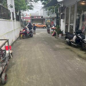 Bán đất tặng nhà đường Đào Tấn chỉ nằm sau 01 nhà MT ngay Ngã Tư Đào Tấn và Đặng Huy Trứ