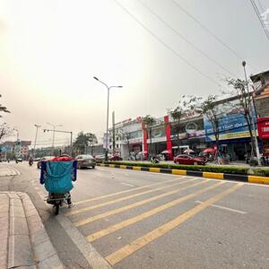 Cho thuê nhà phố Mê Linh, Liên Bảo, mt 10m. Giá 55tr/tháng