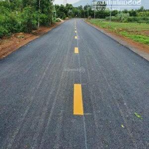 Kẹt tiền bán 2 mảnh đất 3600m2 tại TP. Long Khánh cùng 1 mảnh tách ra chỉ 2.x tỷ.