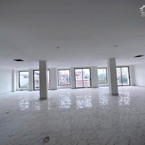 Cho thuê 2 căn liền nhau mặt phố Nguyễn Tất Thành, Vạn Cát, Tích Sơn, Vĩnh Yên 45tr/ tháng.