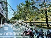 bán suất ngoại giao louis city mặt phố trịnh văn bô. mặt tiền 10m. giá đầu tư