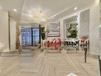 trống ngay căn 2pn, 135m2 full đồ ở vincom bà triệu. giá chỉ 30tr/tháng. liên hệ sơn 0906 244 301