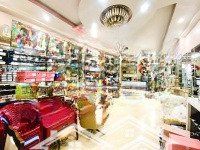 bán toà nhà 5 lầu mặt tiền đường số 41, quận 4