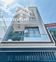 cần tiền bán nhà 2 lầu đường lê hồng phong p2 quận 5. dt 40m2. sổ riêng. lh 0902631003