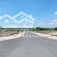 còn đúng 1 lô 100m2 duy nhất chủ ngộp bank nên phải đẩy, 16tr/m2 full thổ cư sổ sẵn sát sân bay lt.