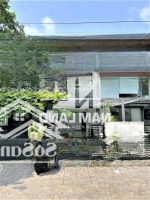 nhà bùi tá hán sân để xe rộng, 3 lầu, các lầu không ngăn phòng (trống suốt) giá thuê 25tr