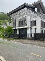 biệt thự song lập hướng nam cạnh góc 180m2