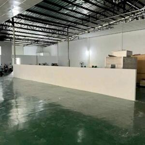 Cho thuê MB kho xưởng 1700m2 gần Ql1A, An Sương Quận 12